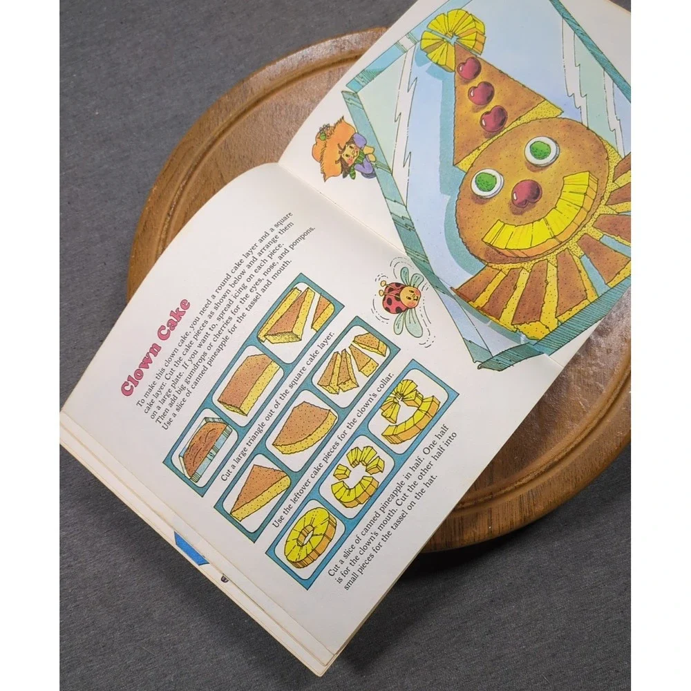 Strawberry Shortcakes Cooking Fun Vintage 1980 Cookbook Random House 1st edition